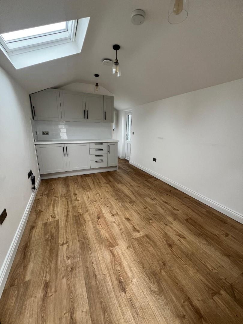 Stoneyfields Lane, Edgware, HA8, Edgware